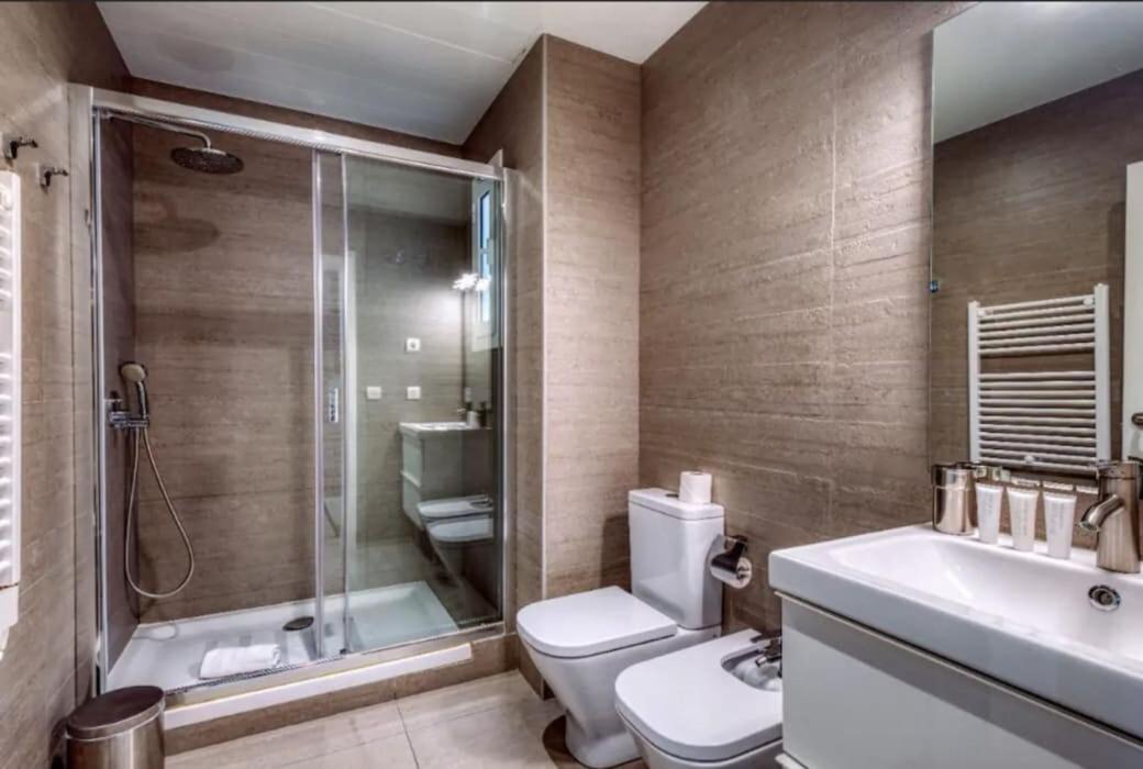 Beautiful 4Bd 4Ba Apartment In Eixample District Барселона Екстер'єр фото