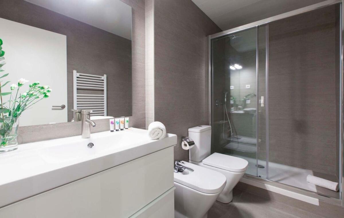 Beautiful 4Bd 4Ba Apartment In Eixample District Барселона Екстер'єр фото